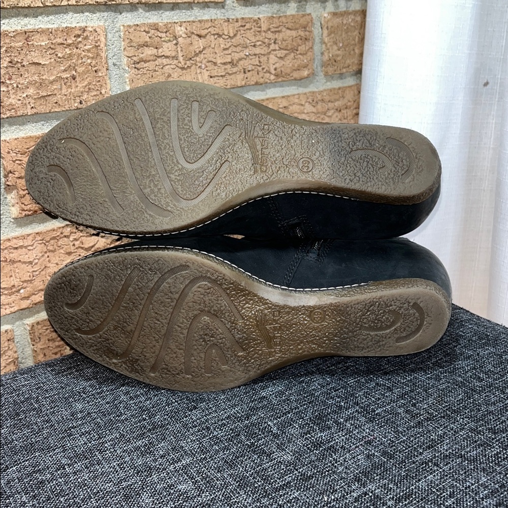 Dansko Lia Black Nubuck Ankle Boots Hidden Wedge Comfort Booties EU 39 8.5 - Picture 9 of 9